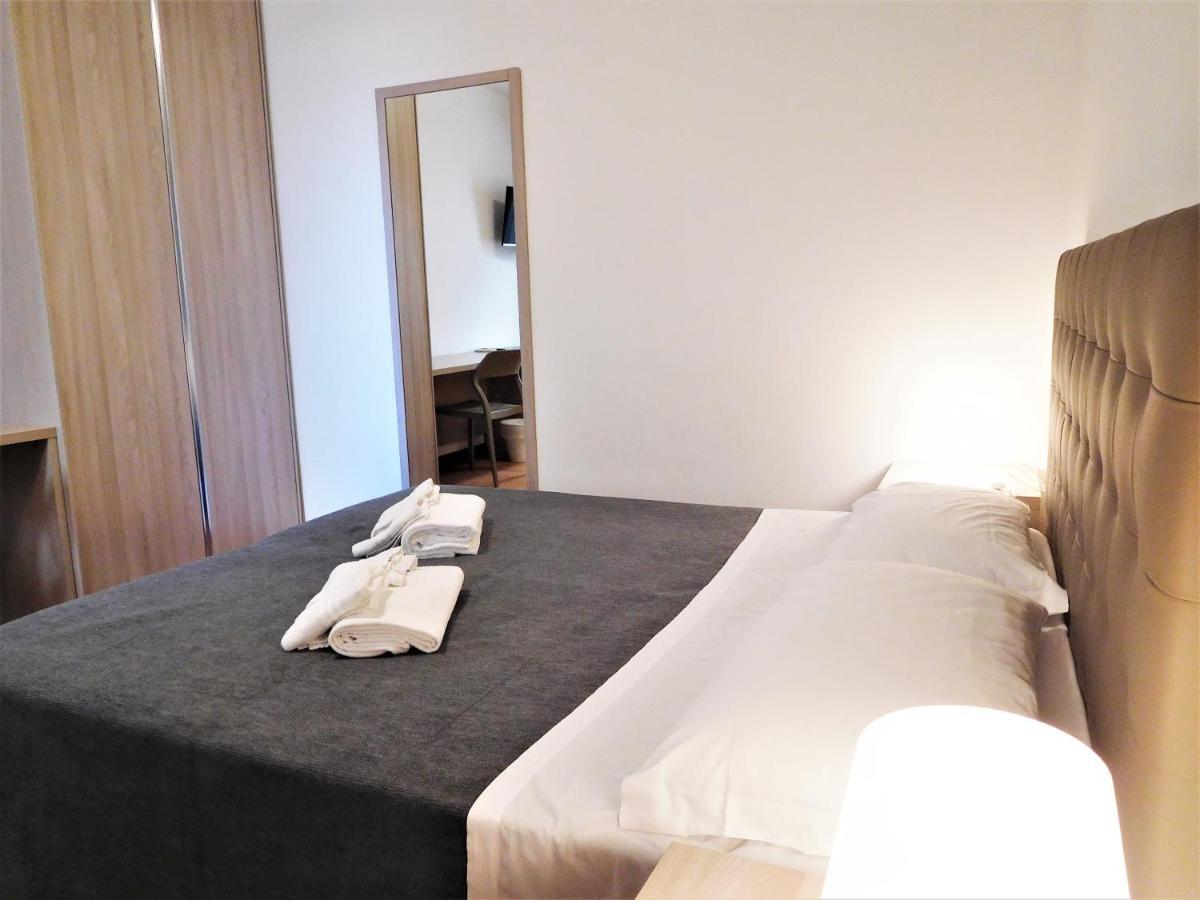 Gabbiano Apartments Rimini Ngoại thất bức ảnh