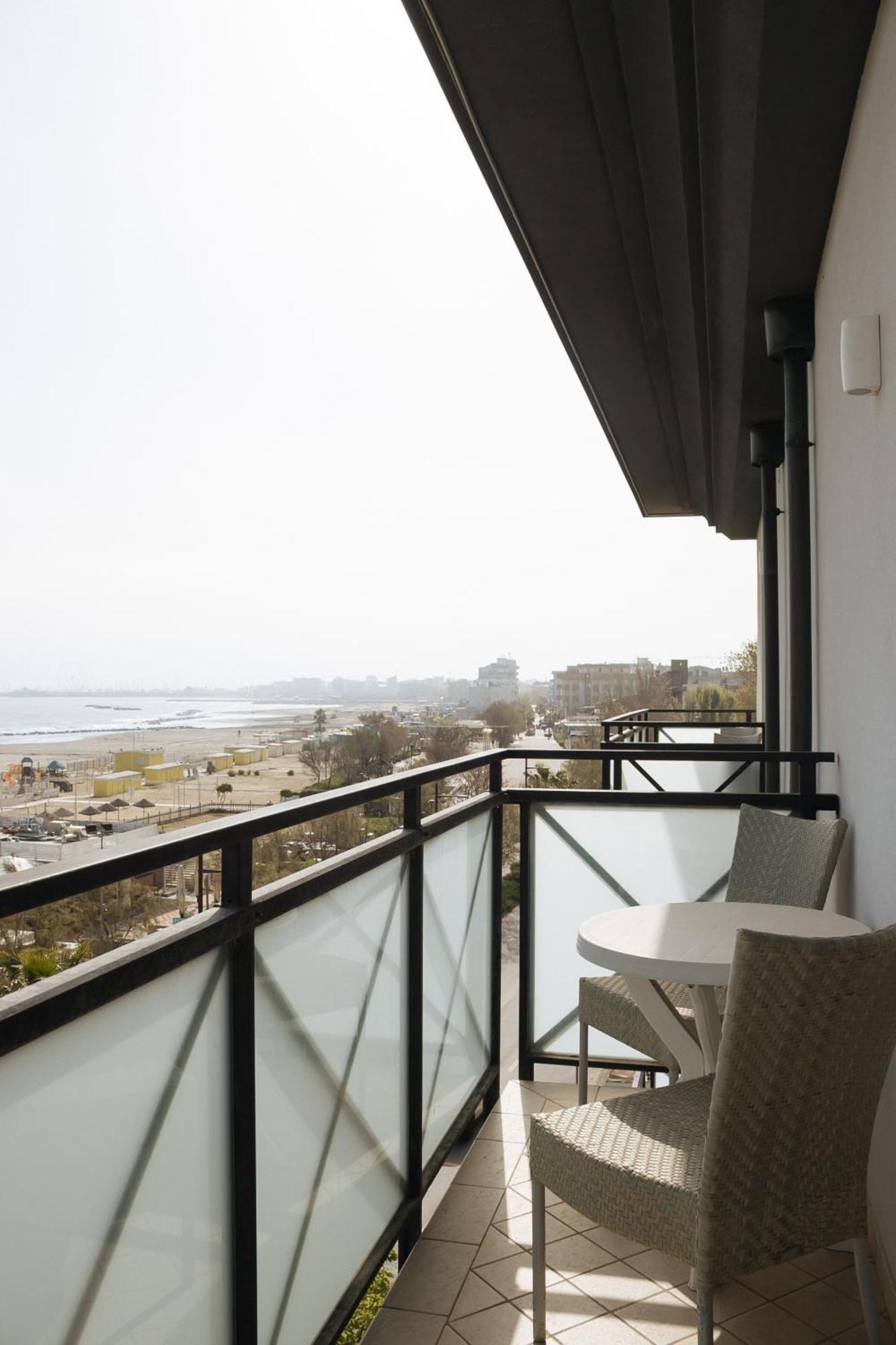 Gabbiano Apartments Rimini Ngoại thất bức ảnh